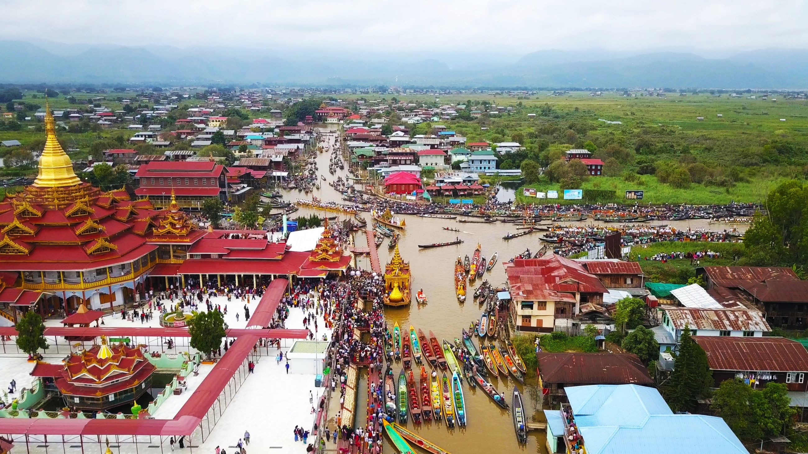 Phaung Daw Oo Pagoda Festival